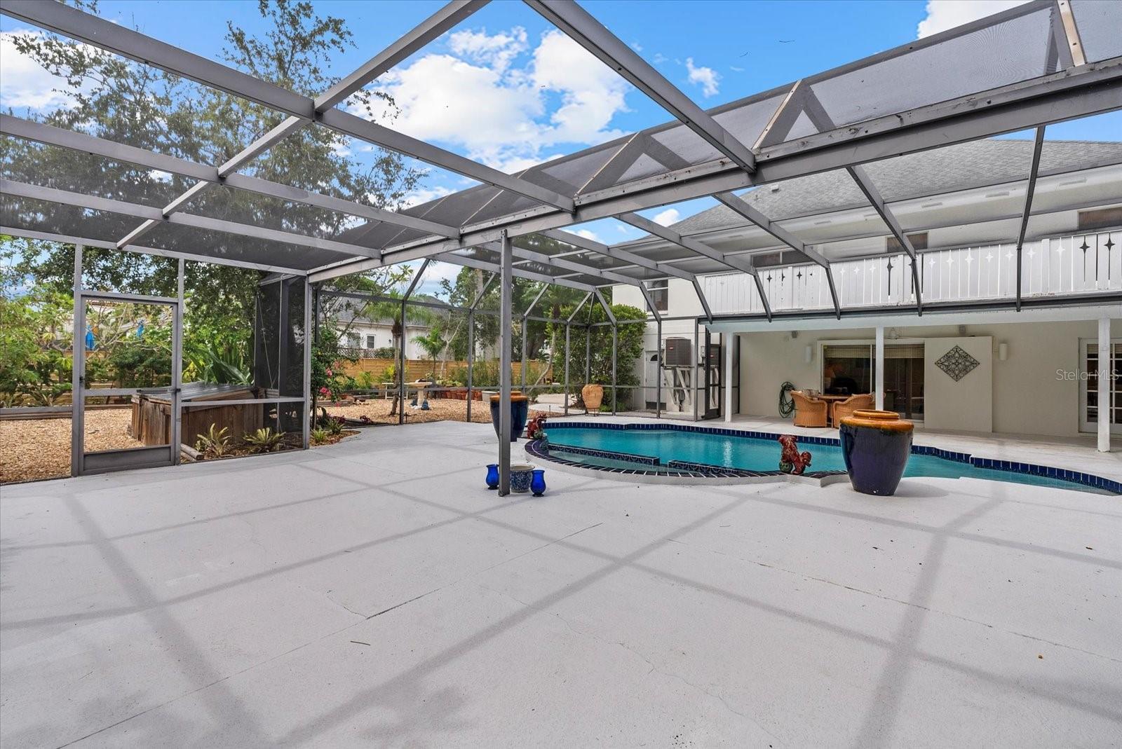 BAY ISLAND - Residential