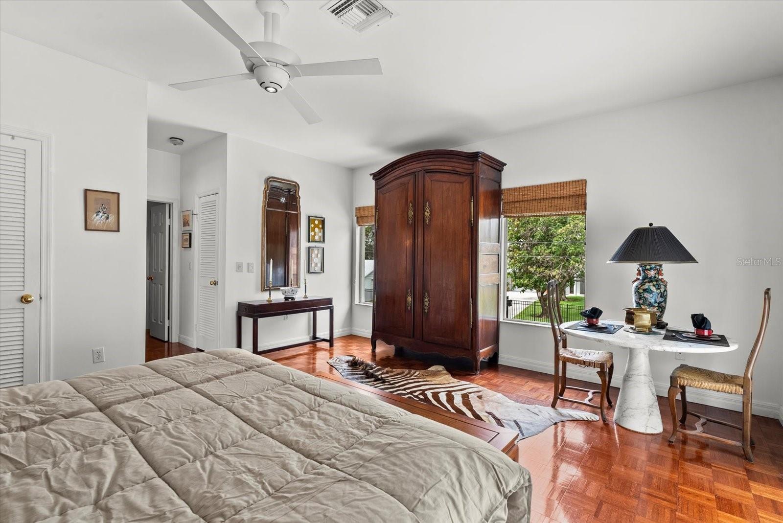 BAY ISLAND - Residential