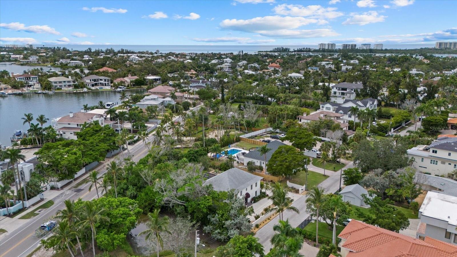 BAY ISLAND - Residential