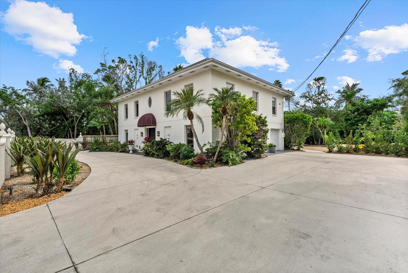 BAY ISLAND - Residential