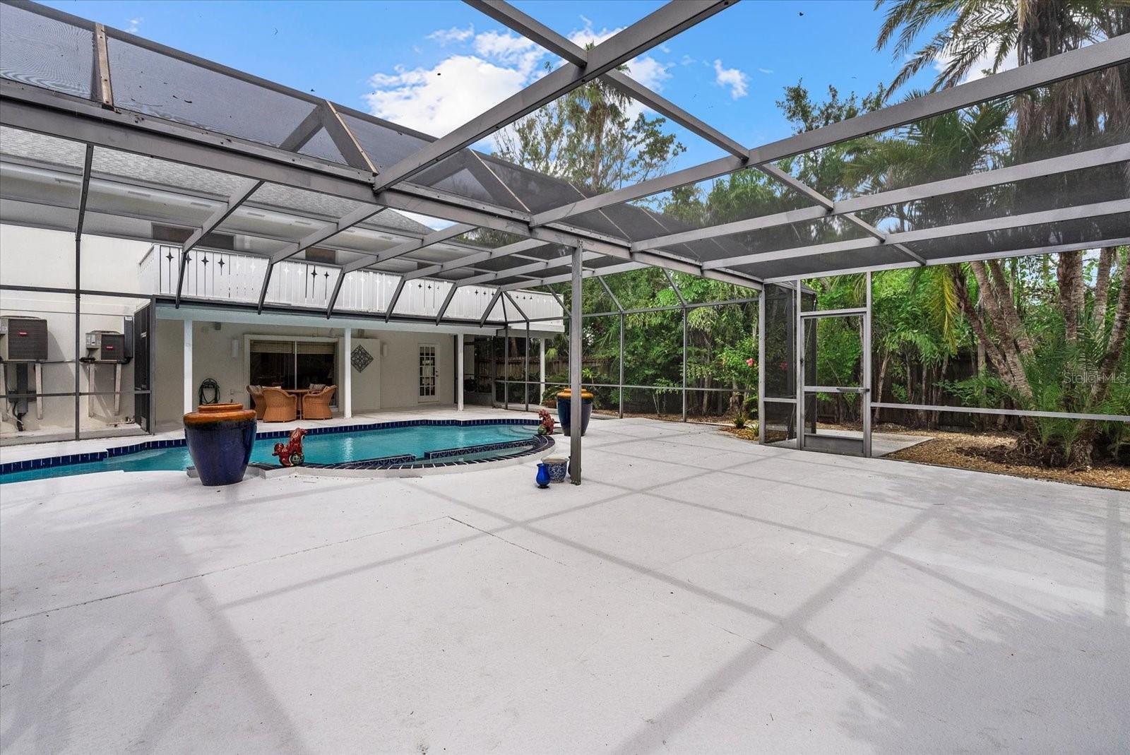 BAY ISLAND - Residential