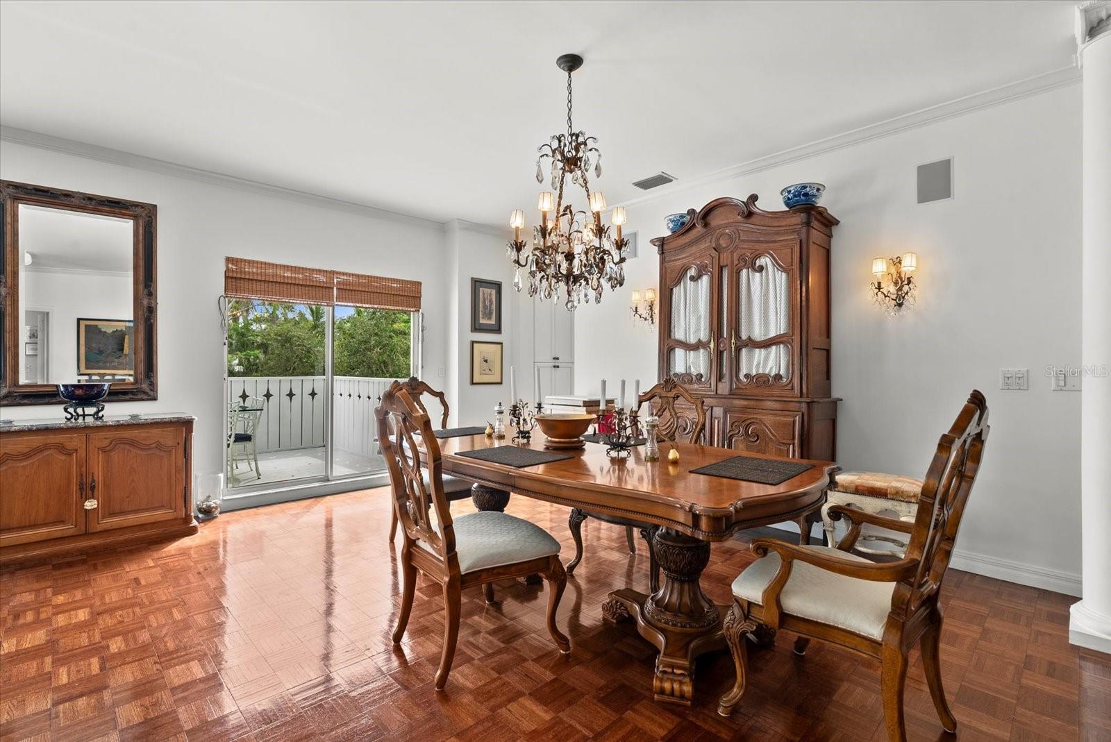 BAY ISLAND - Residential