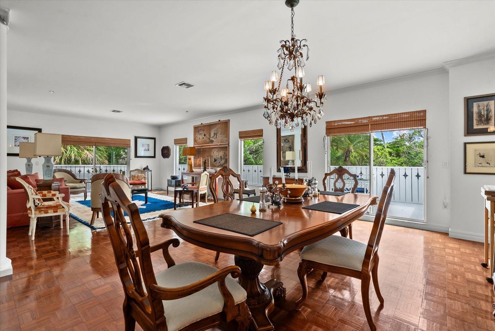 BAY ISLAND - Residential