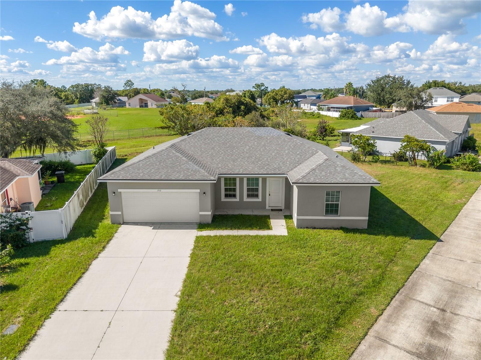 1910 LAKEVIEW LANE