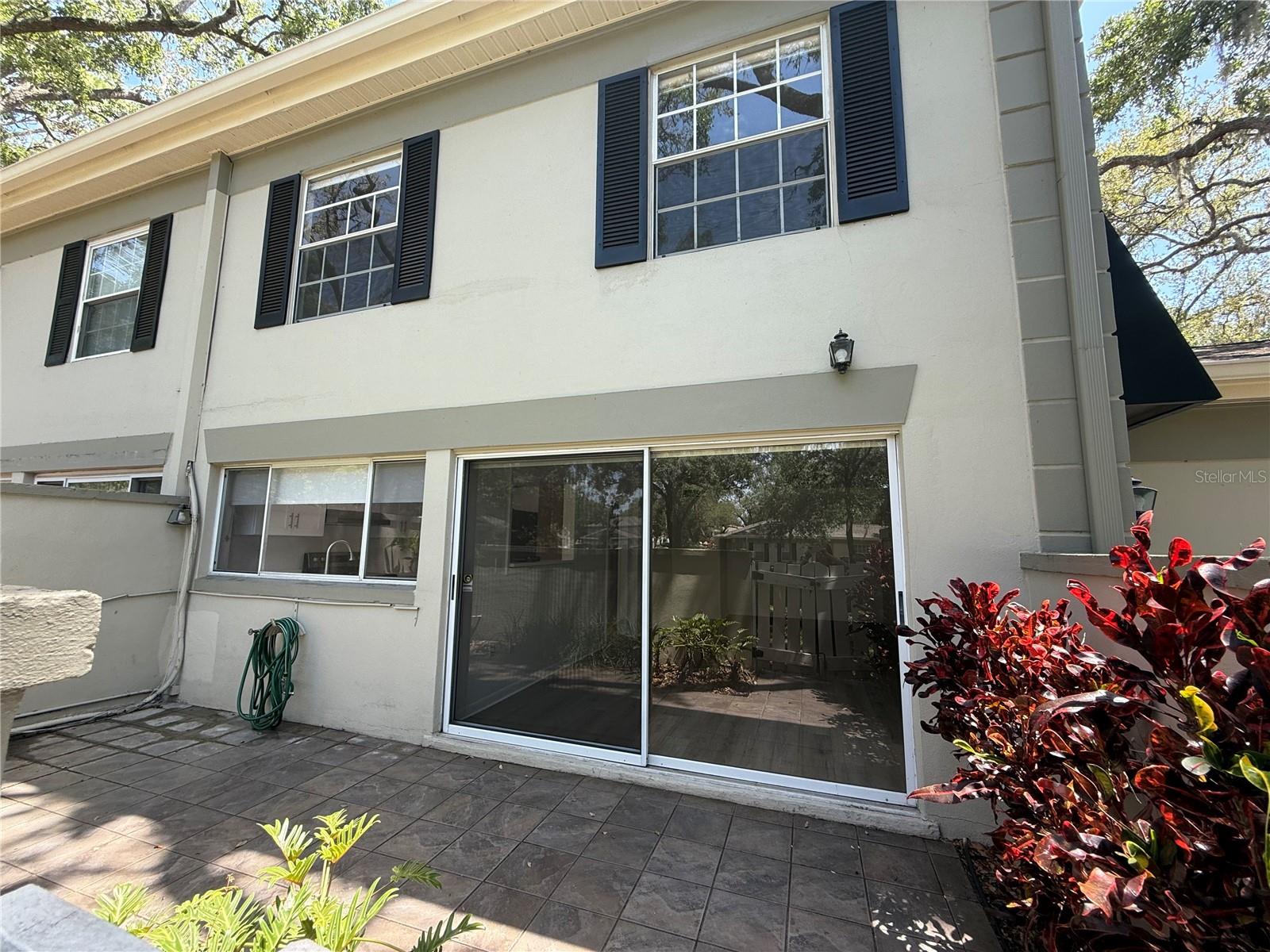 RAINTREE MANOR HOMES CONDOMINI - Residential