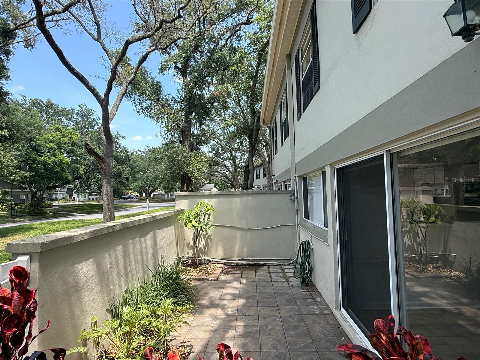 RAINTREE MANOR HOMES CONDOMINI - Residential