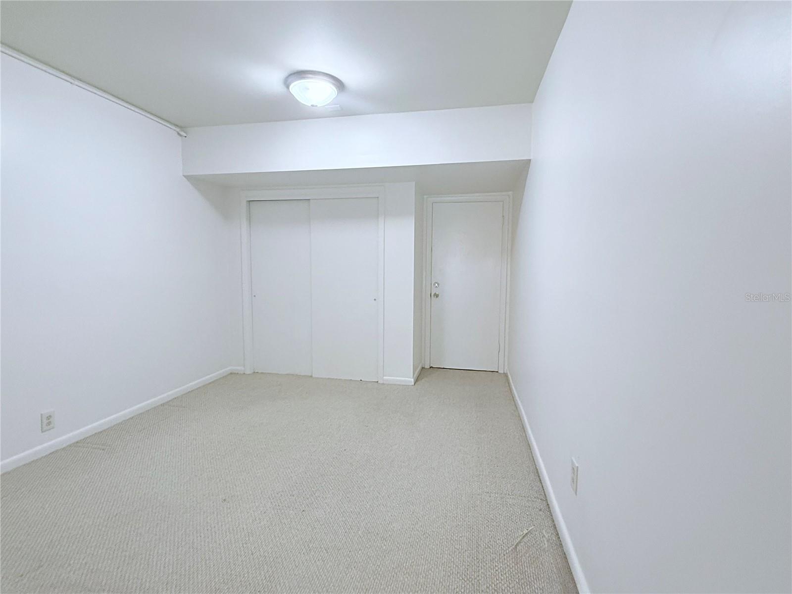 RAINTREE MANOR HOMES CONDOMINI - Residential