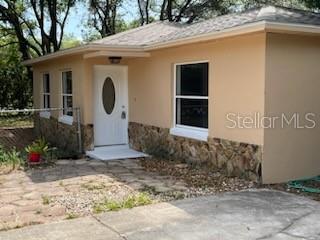 BIG CORNER LOT WITH NO HOA, CLOSE TO THE FAMOUS VILLAGES, EXCELLENT SCHOOLS,AND LOTS OF FINE DINING. NEW ROOF WAS INSTALLED IN 1/23, COMPLETELY RENOVATED KITCHEN WITH GRANITE COUNTER TOPS AND FRESH PAINT TROUGHOUT THE HOUSE. PLENTY OF ROOM OUTSIDE WITH NICE SHED AND SPACE TO PARK YOUR TRUCK, BOAT AND RV. DO NOT MISS OUT ON THIS OPPORTUNITY.