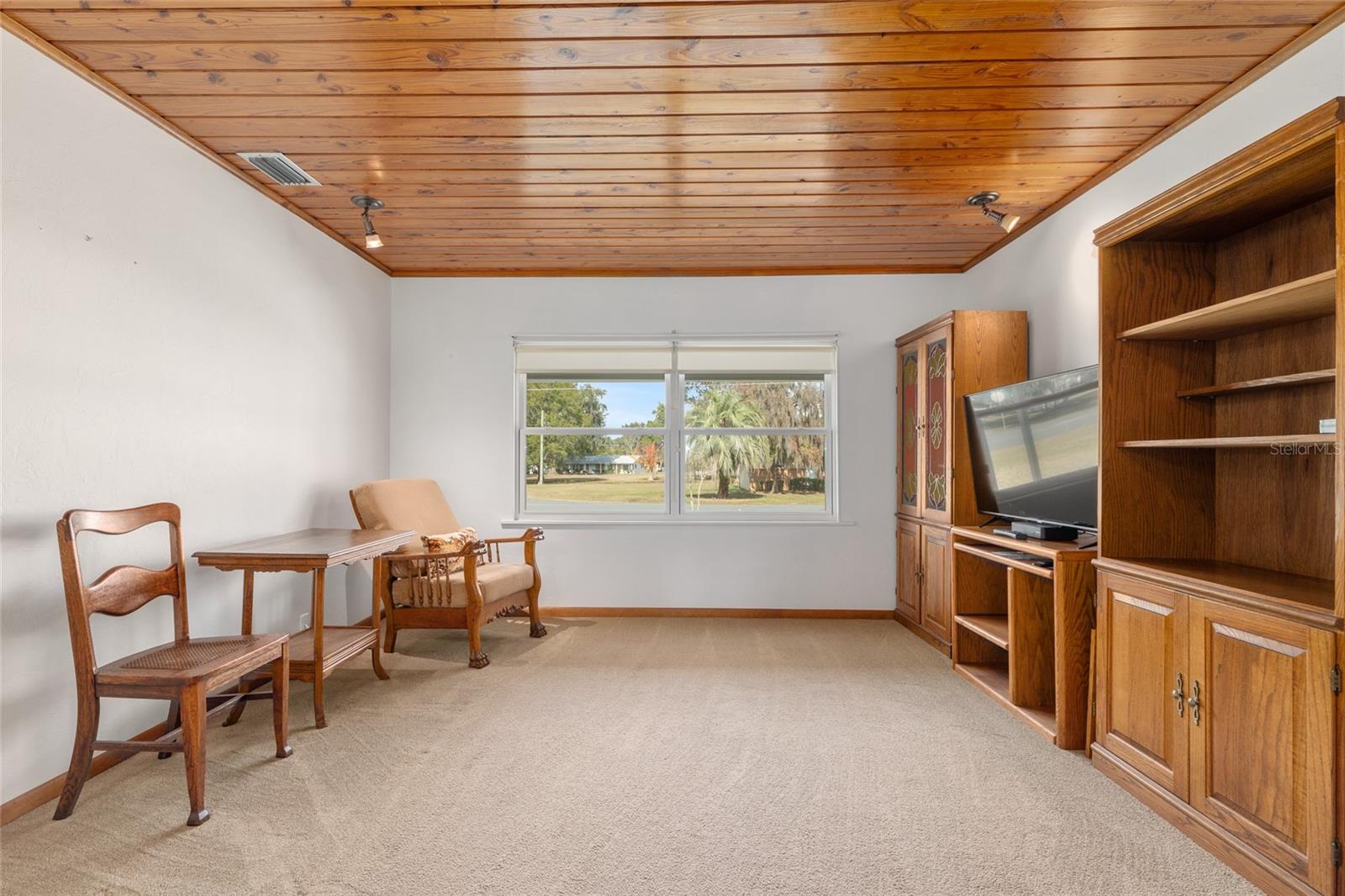 COLLEGE PARK - Residential