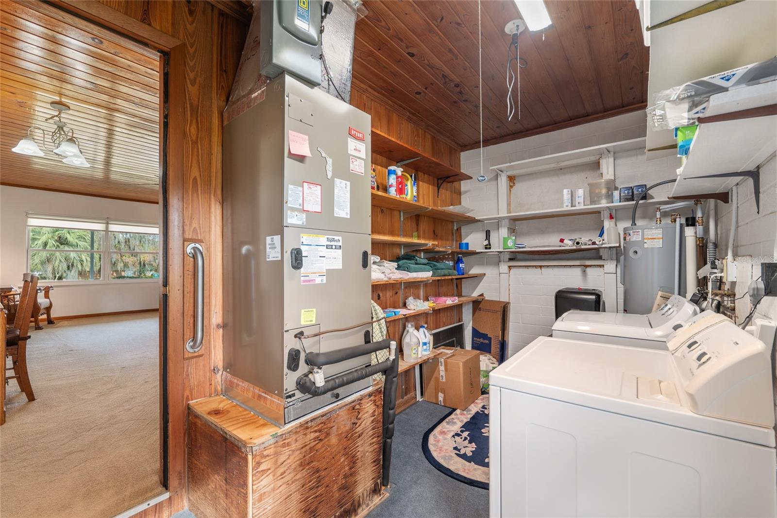 COLLEGE PARK - Residential