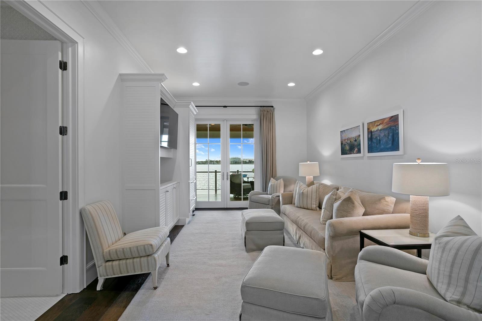 DAVIS ISLANDS PB10 PG52 TO 57 - Residential