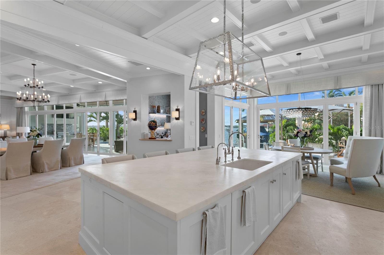 DAVIS ISLANDS PB10 PG52 TO 57 - Residential