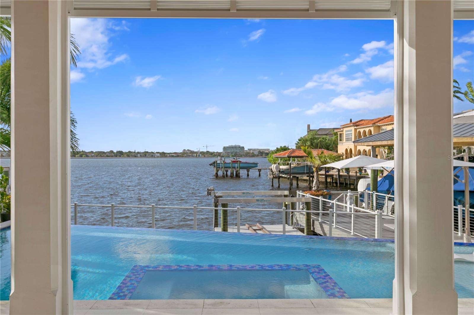 DAVIS ISLANDS PB10 PG52 TO 57 - Residential