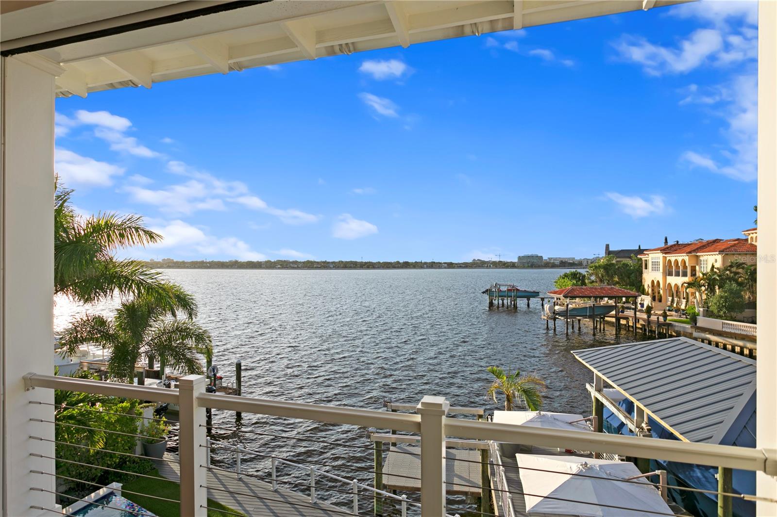 DAVIS ISLANDS PB10 PG52 TO 57 - Residential