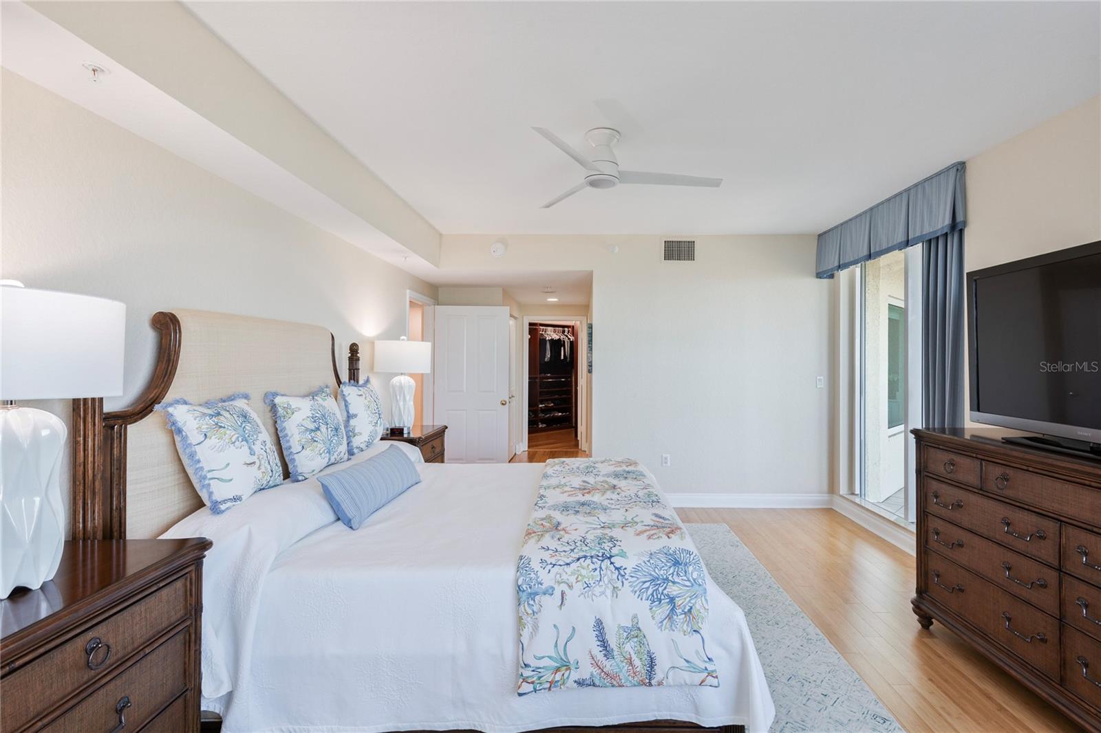 GRANDE ON SAND KEY - Residential