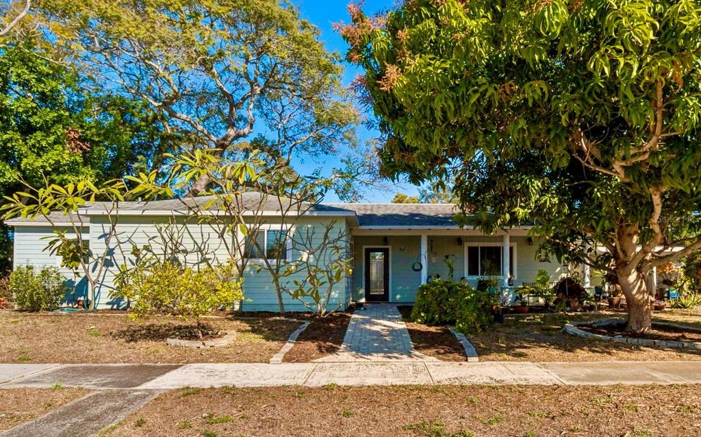 Photo of 6049 9th Avenue S, Gulfport, FL 33707 (MLS # TB8469236)