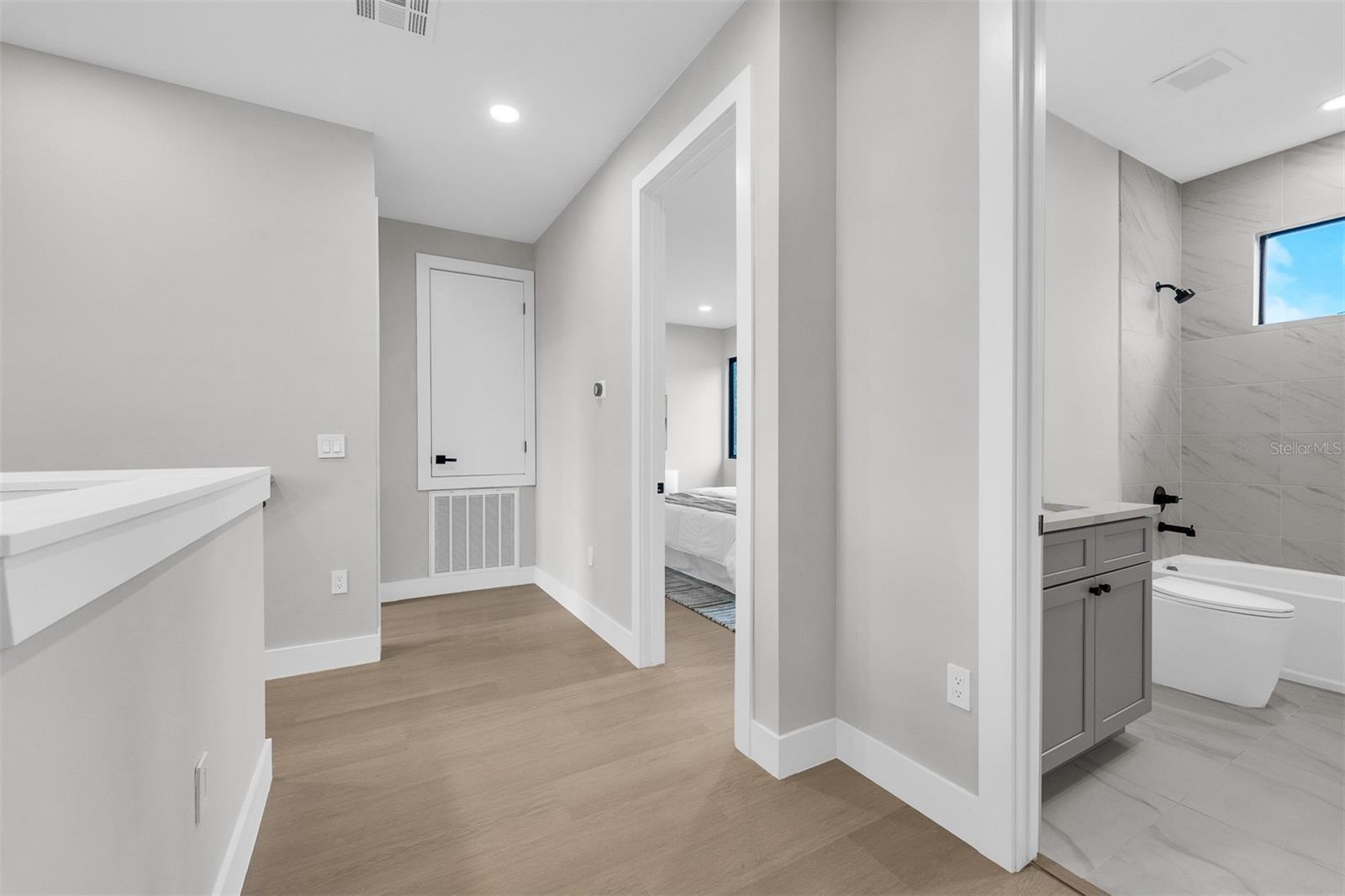 LAKE OLIVE HEIGHTS - Residential