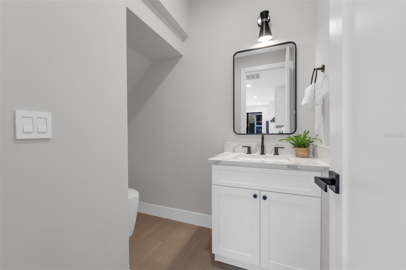 LAKE OLIVE HEIGHTS - Residential