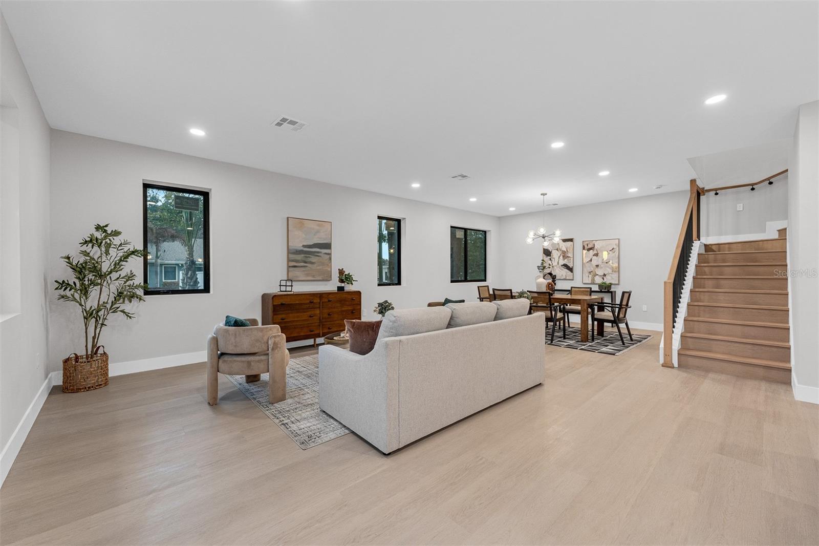 LAKE OLIVE HEIGHTS - Residential