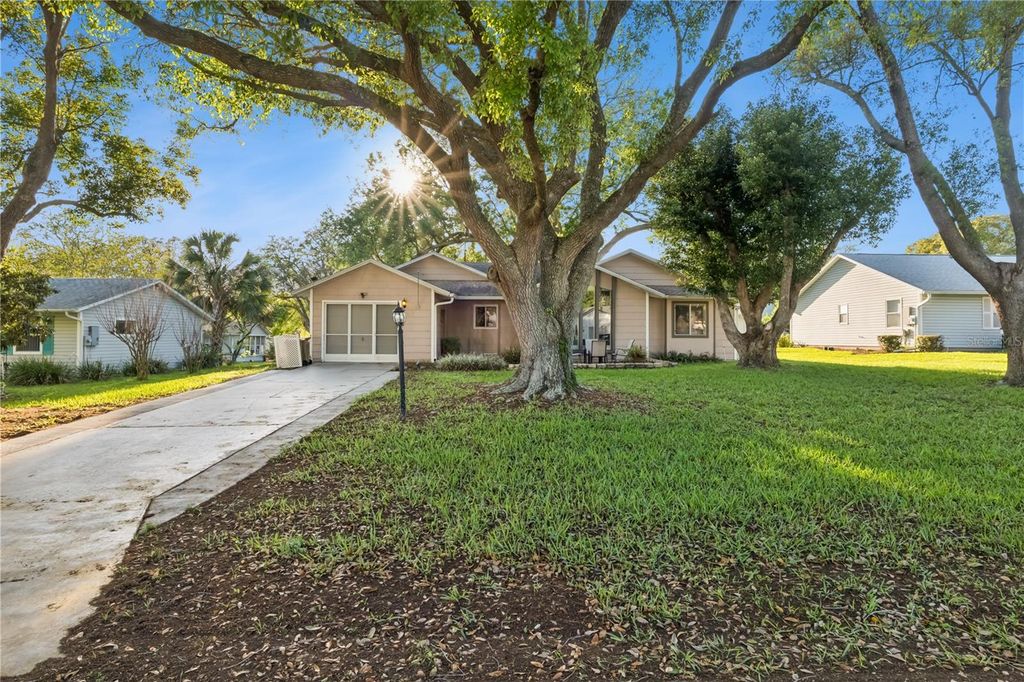 Photo of 1144 Ben More Drive, Leesburg, FL 34788 (MLS # O6392742)