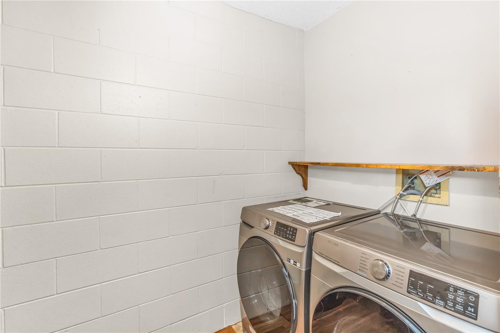 DELTONA WOODS PH 01 - Residential