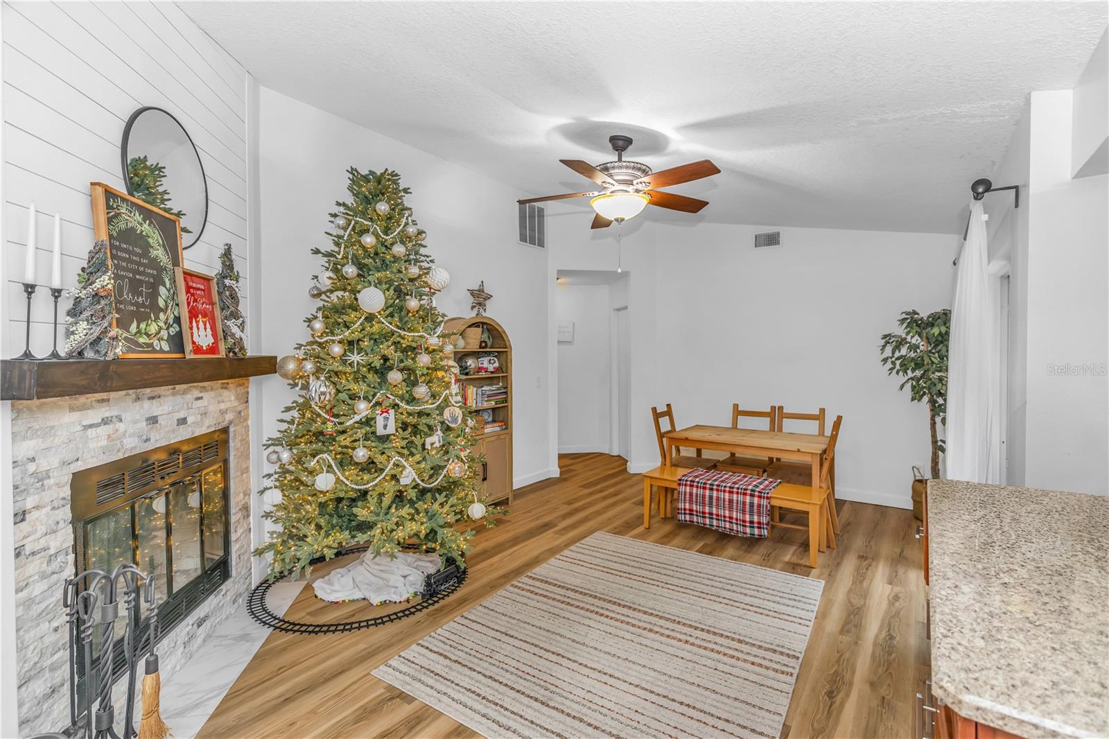 DELTONA WOODS PH 01 - Residential