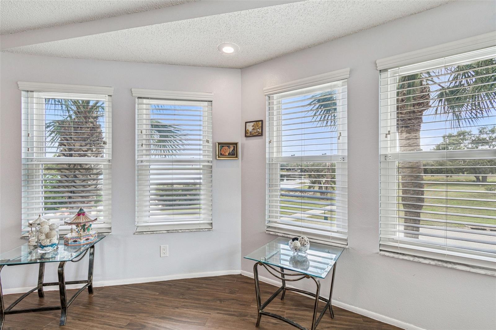 ON TOP OF THE WORLD UNIT 87 CONDO - Residential