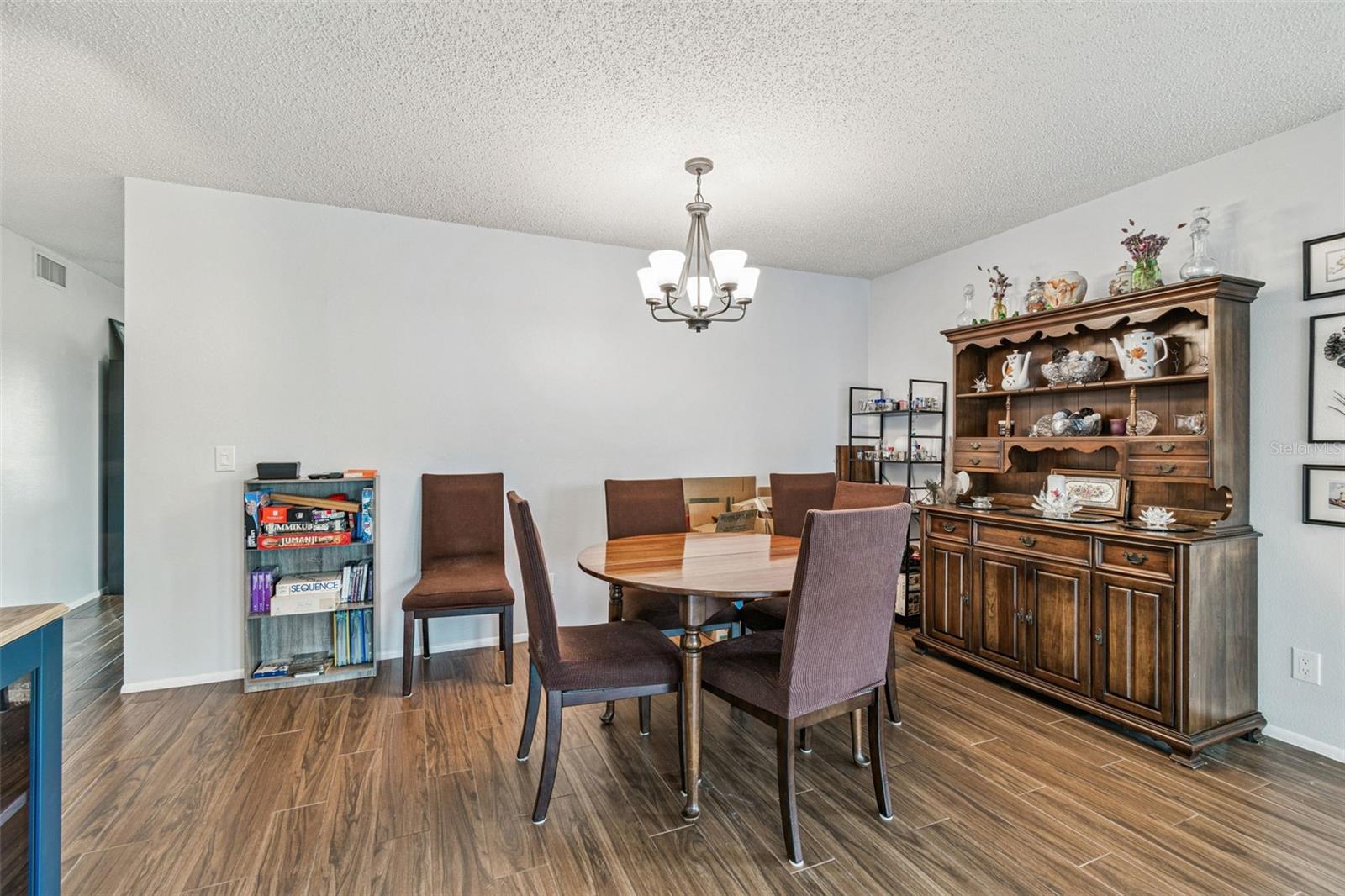 ON TOP OF THE WORLD UNIT 87 CONDO - Residential