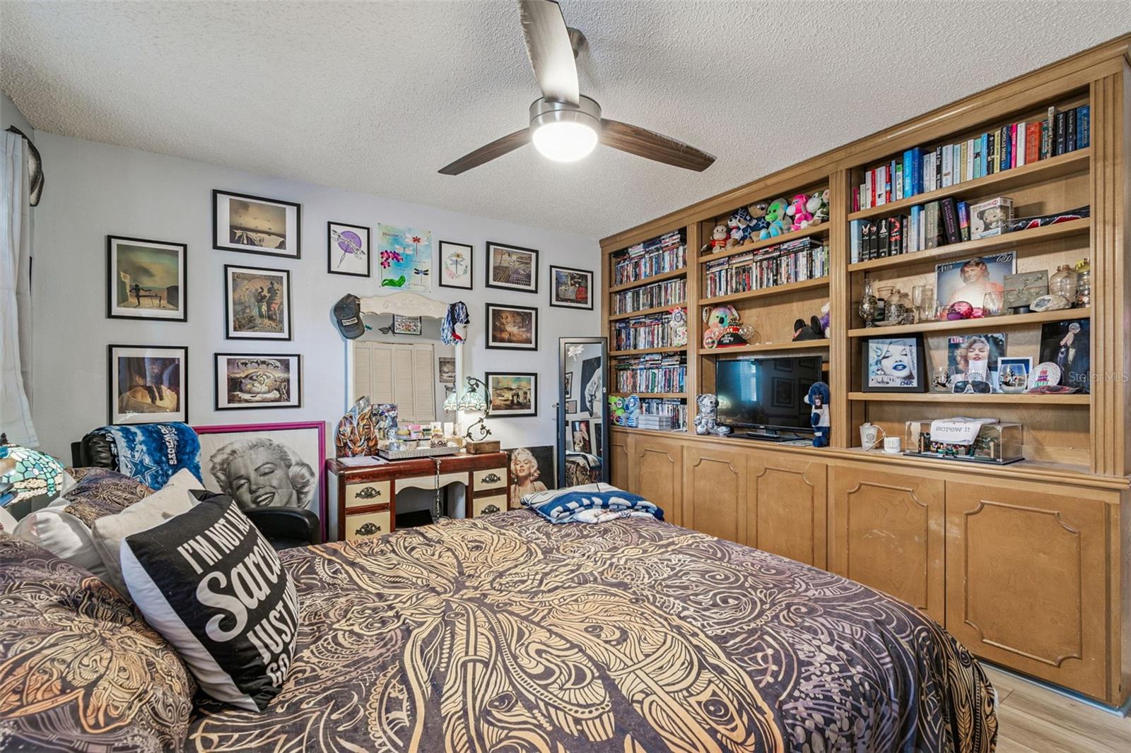 ON TOP OF THE WORLD UNIT 87 CONDO - Residential