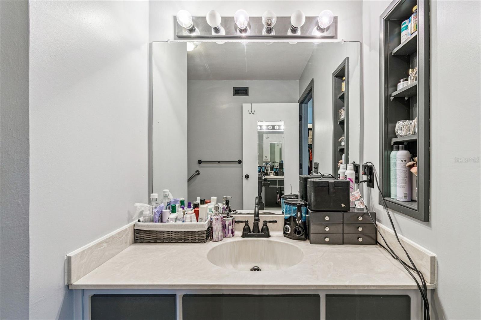 ON TOP OF THE WORLD UNIT 87 CONDO - Residential