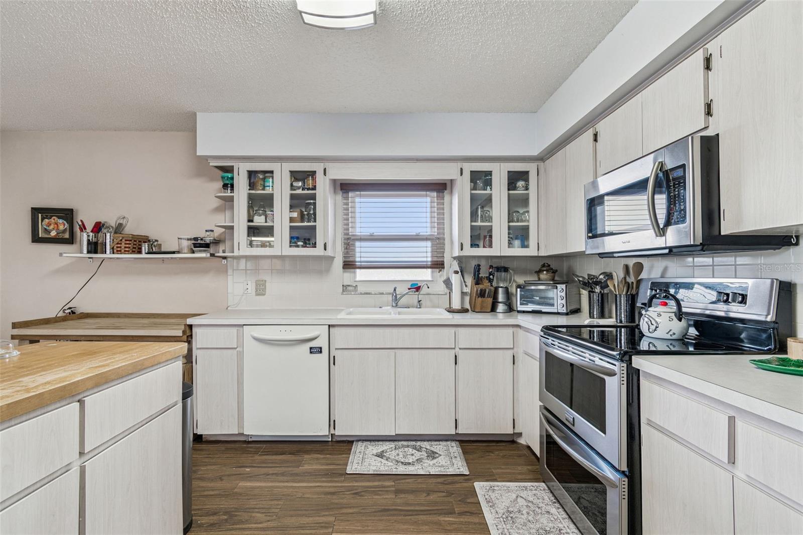 ON TOP OF THE WORLD UNIT 87 CONDO - Residential