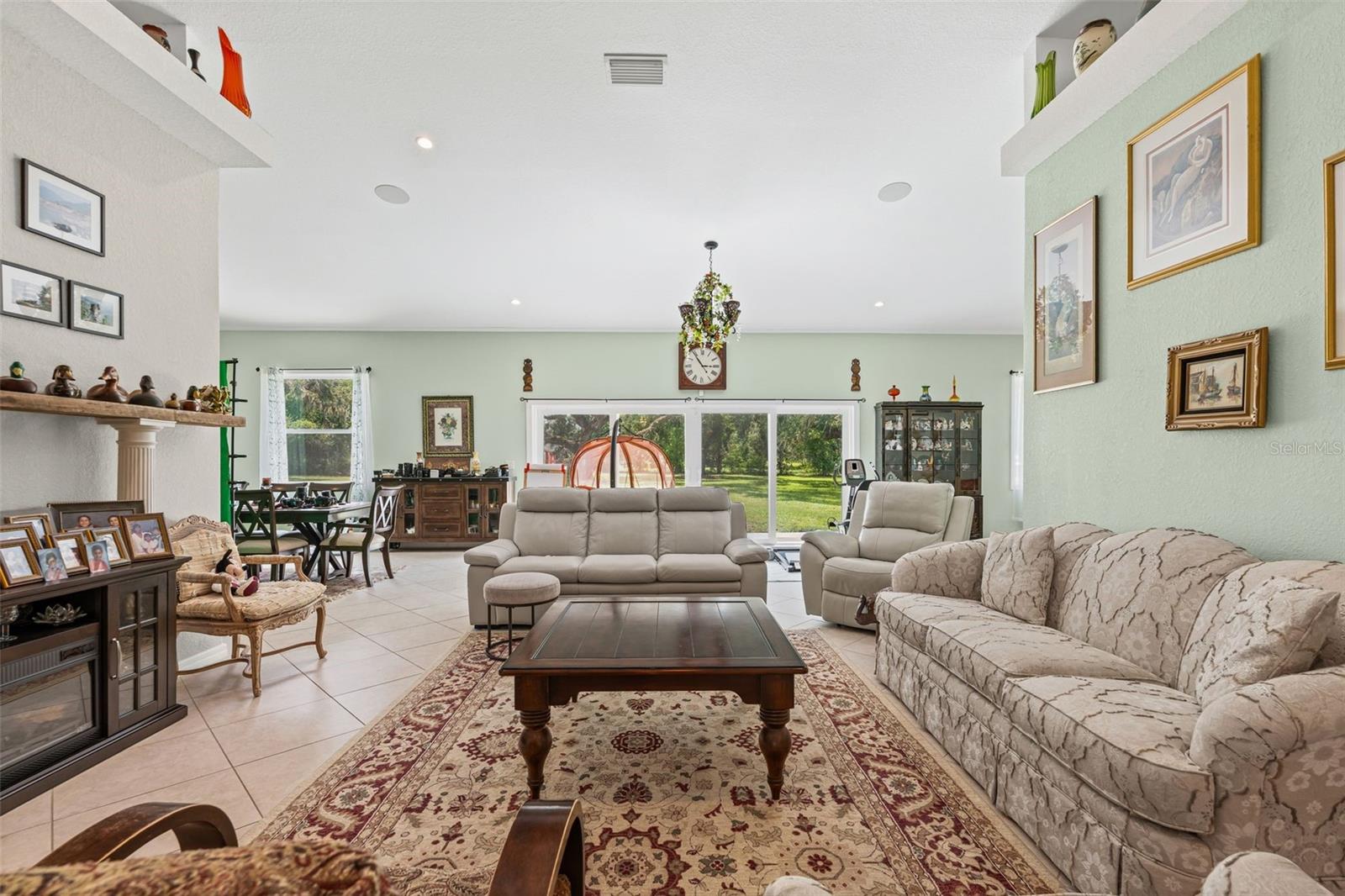 WATERBURY GRAPEFRUIT TRACTS - Residential