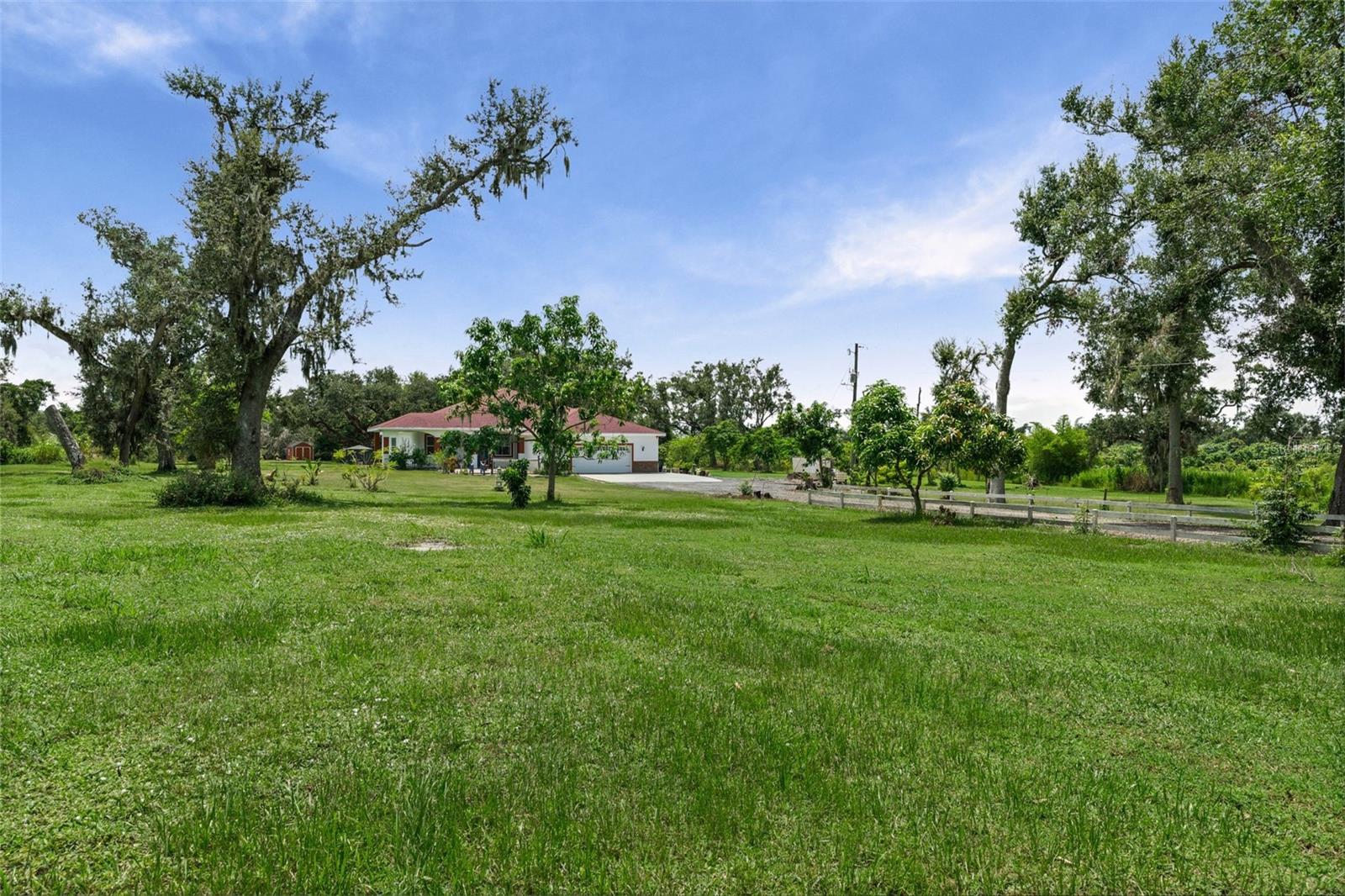 WATERBURY GRAPEFRUIT TRACTS - Residential