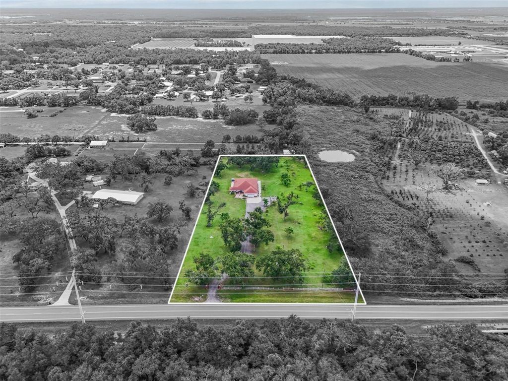 Photo of 21750 E State Road 64, Bradenton, FL 34212 (MLS # A4663014)