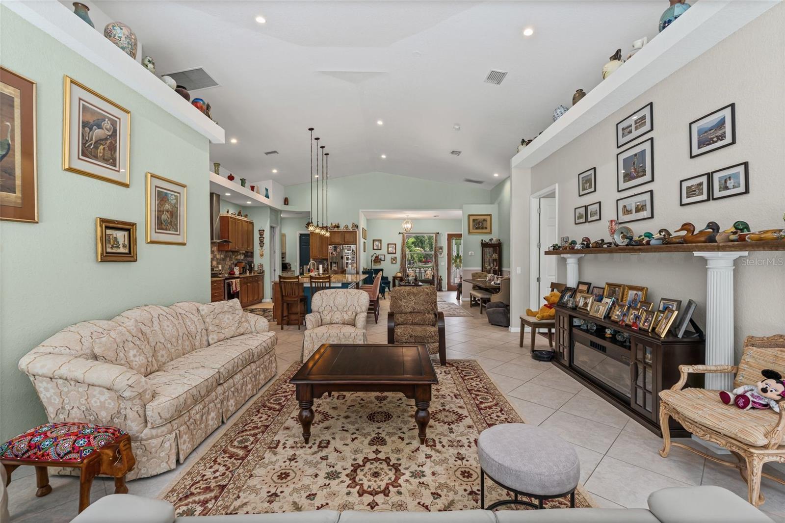 WATERBURY GRAPEFRUIT TRACTS - Residential