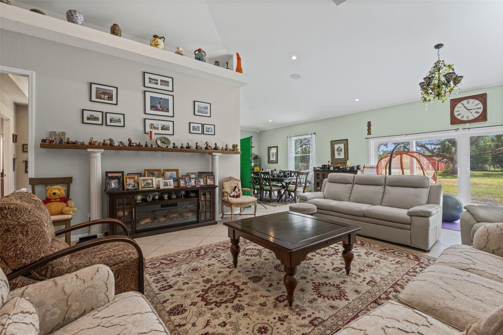 WATERBURY GRAPEFRUIT TRACTS - Residential