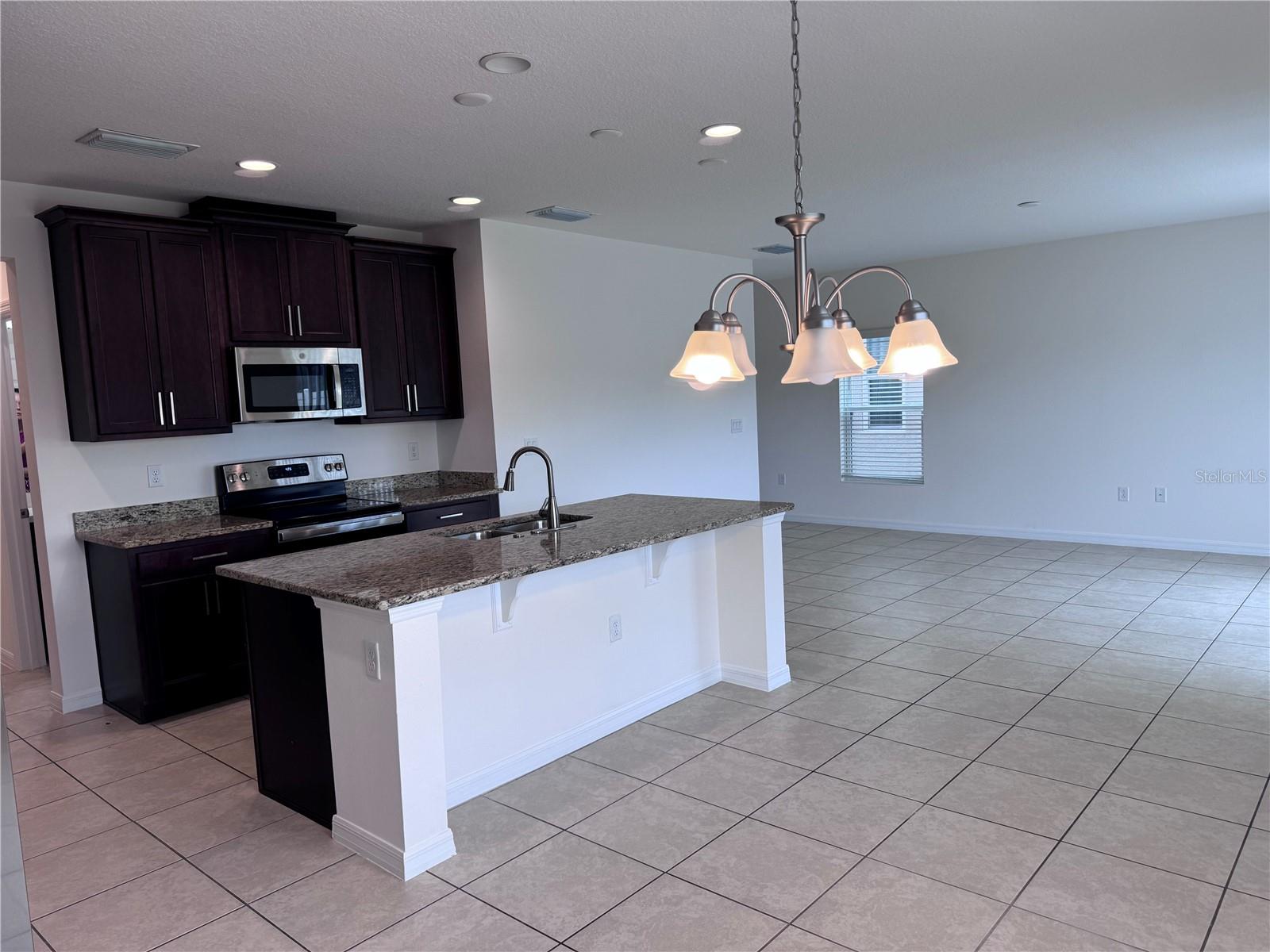 BELLA VITA PH 1B-2 & 2 - Residential Lease