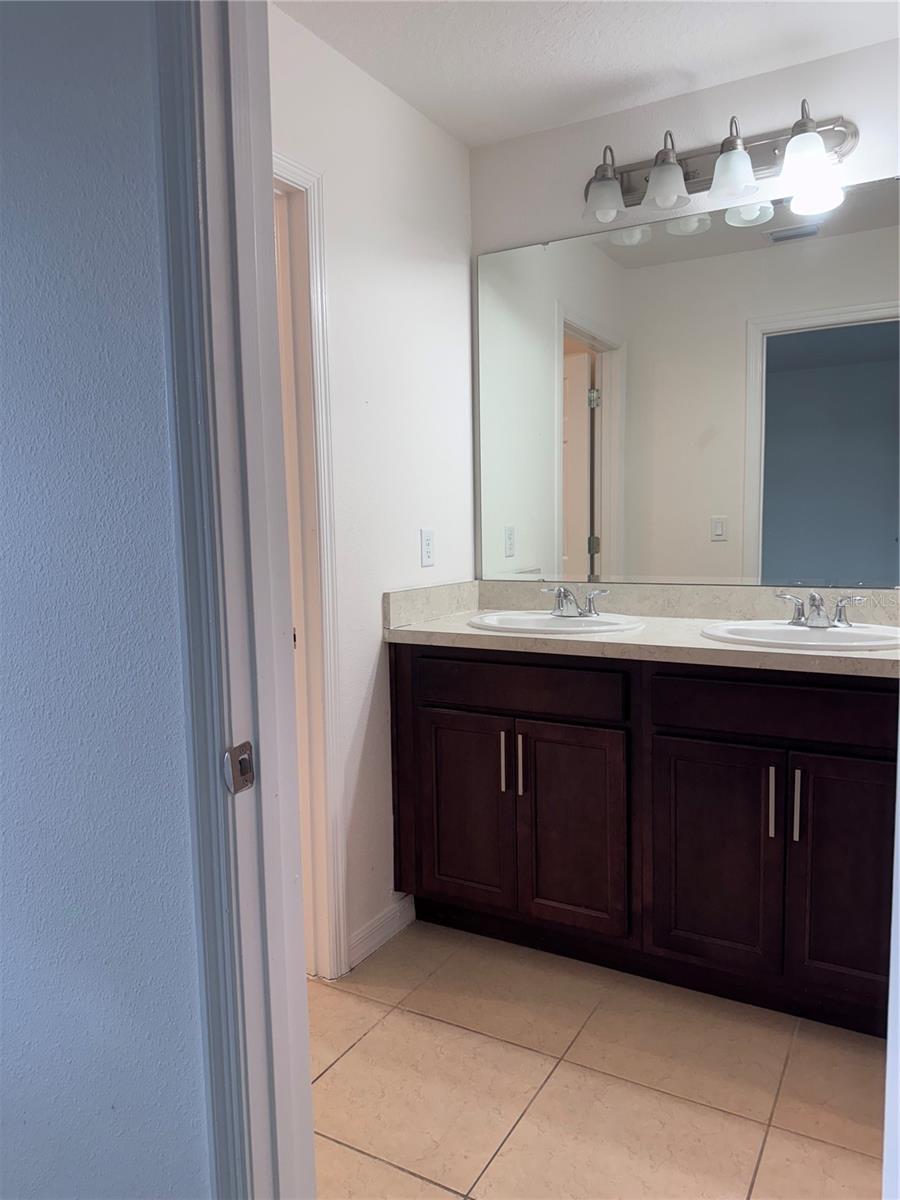 BELLA VITA PH 1B-2 & 2 - Residential Lease