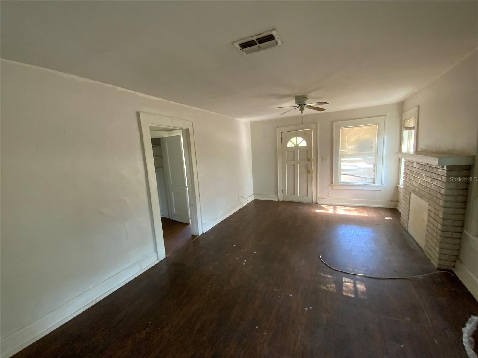 OAK HARBOR - Residential