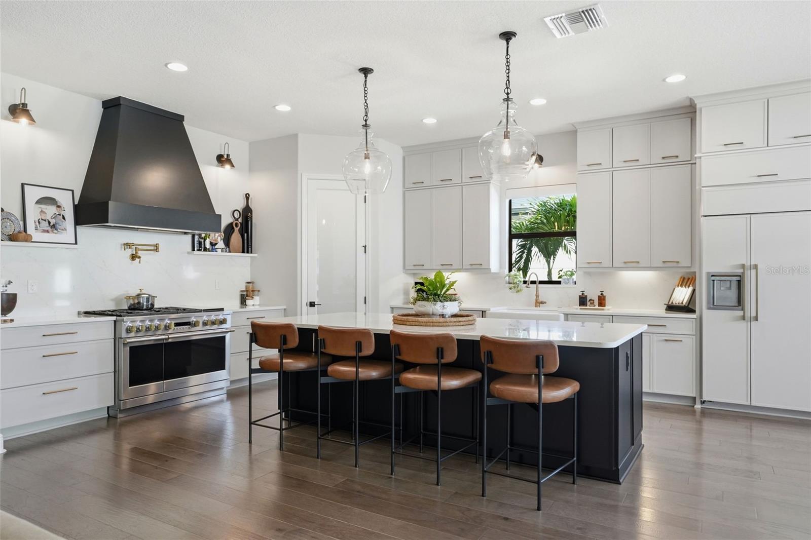 JULLEE ESTATES - Residential