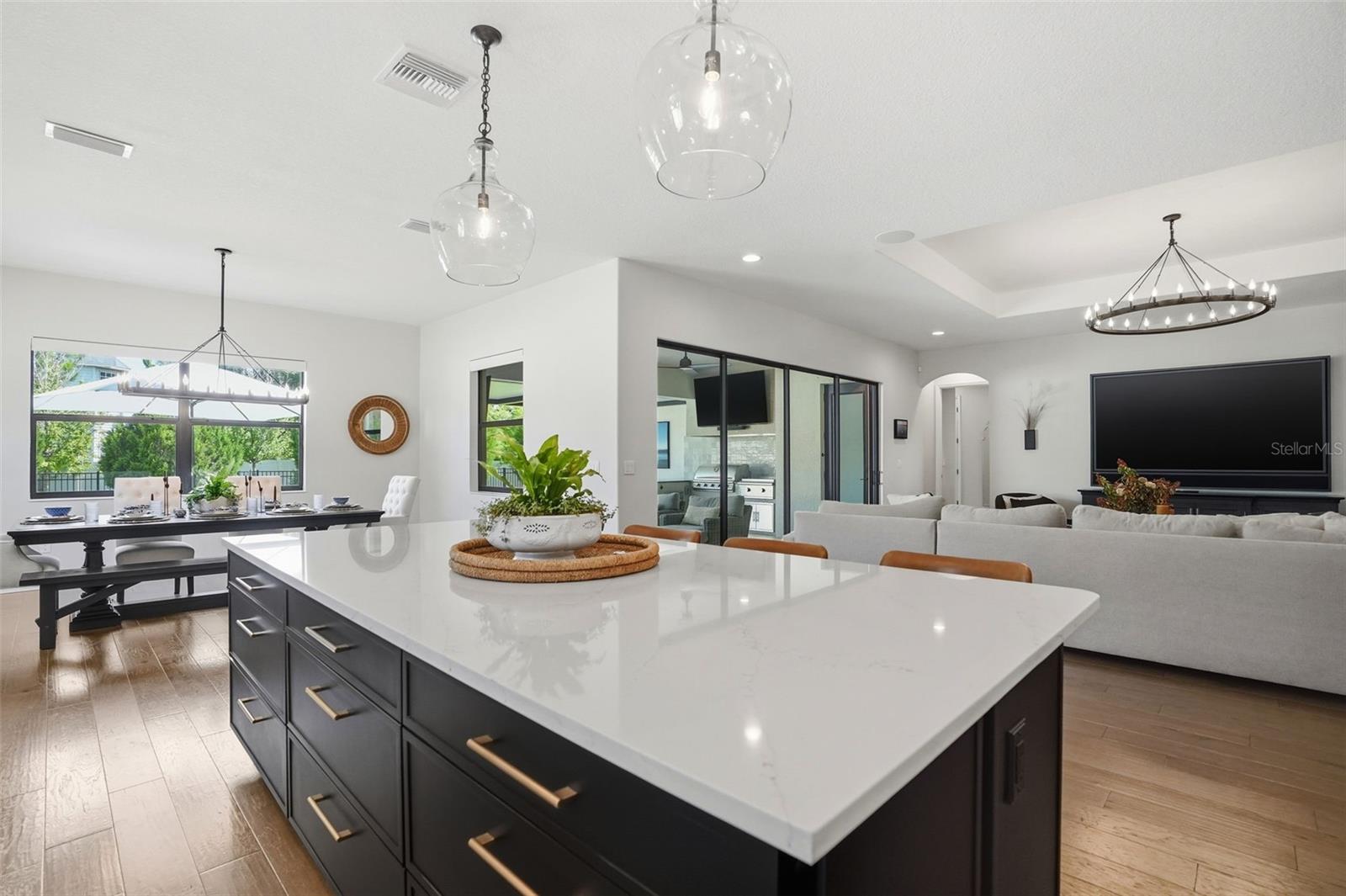 JULLEE ESTATES - Residential