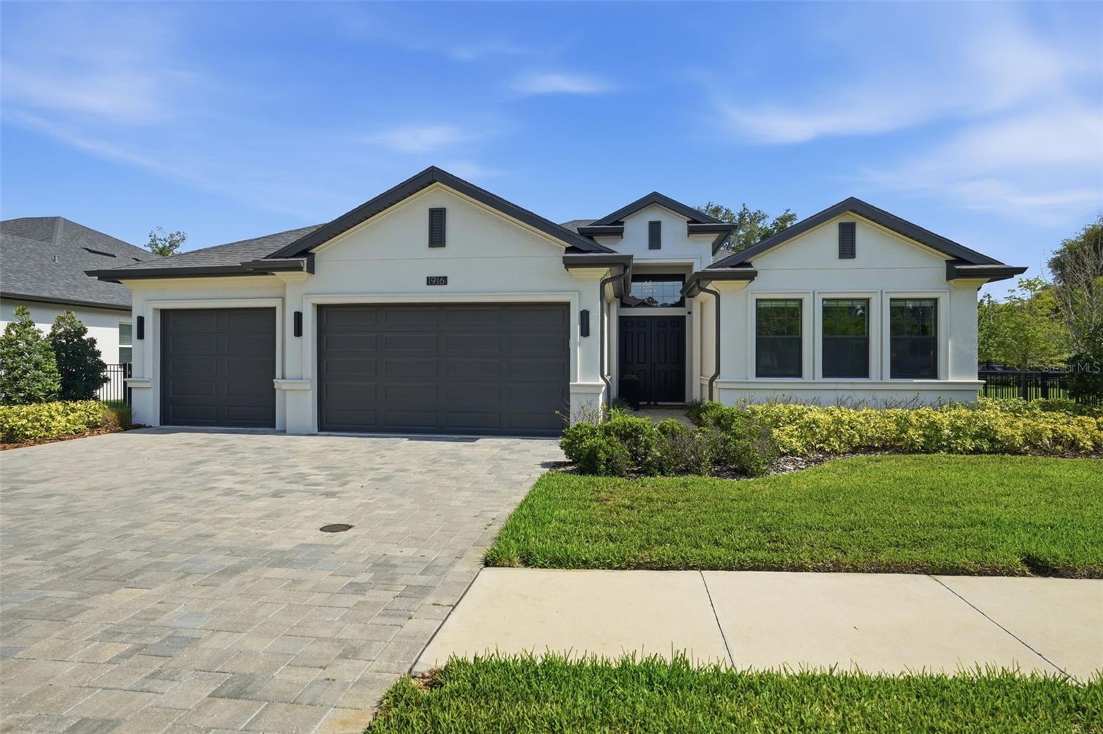 JULLEE ESTATES - Residential