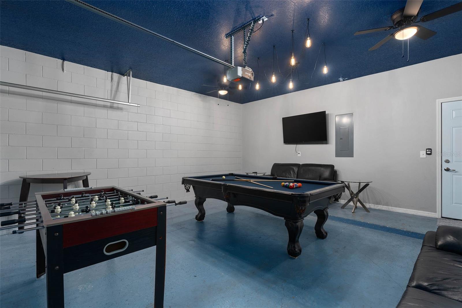 SOLANA - Residential Lease