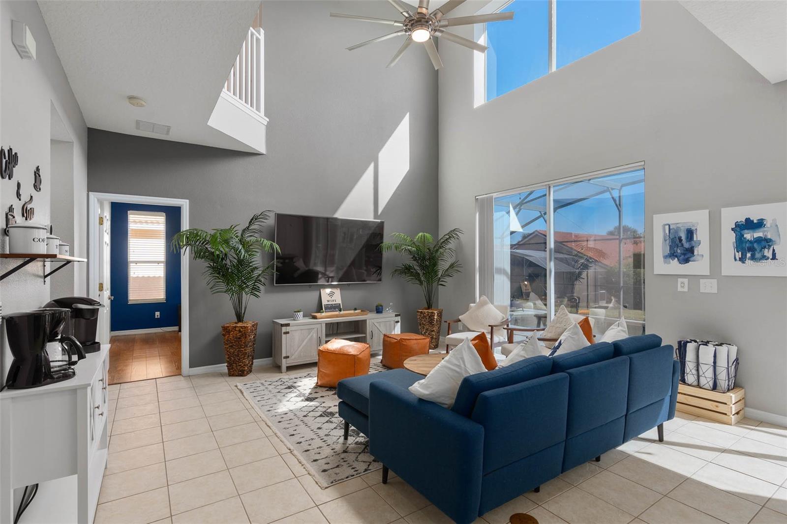 SOLANA - Residential Lease