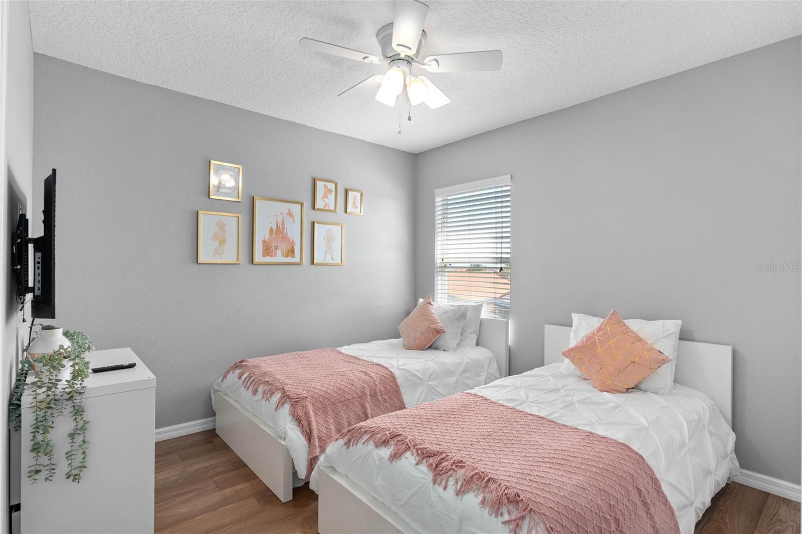 SOLANA - Residential Lease