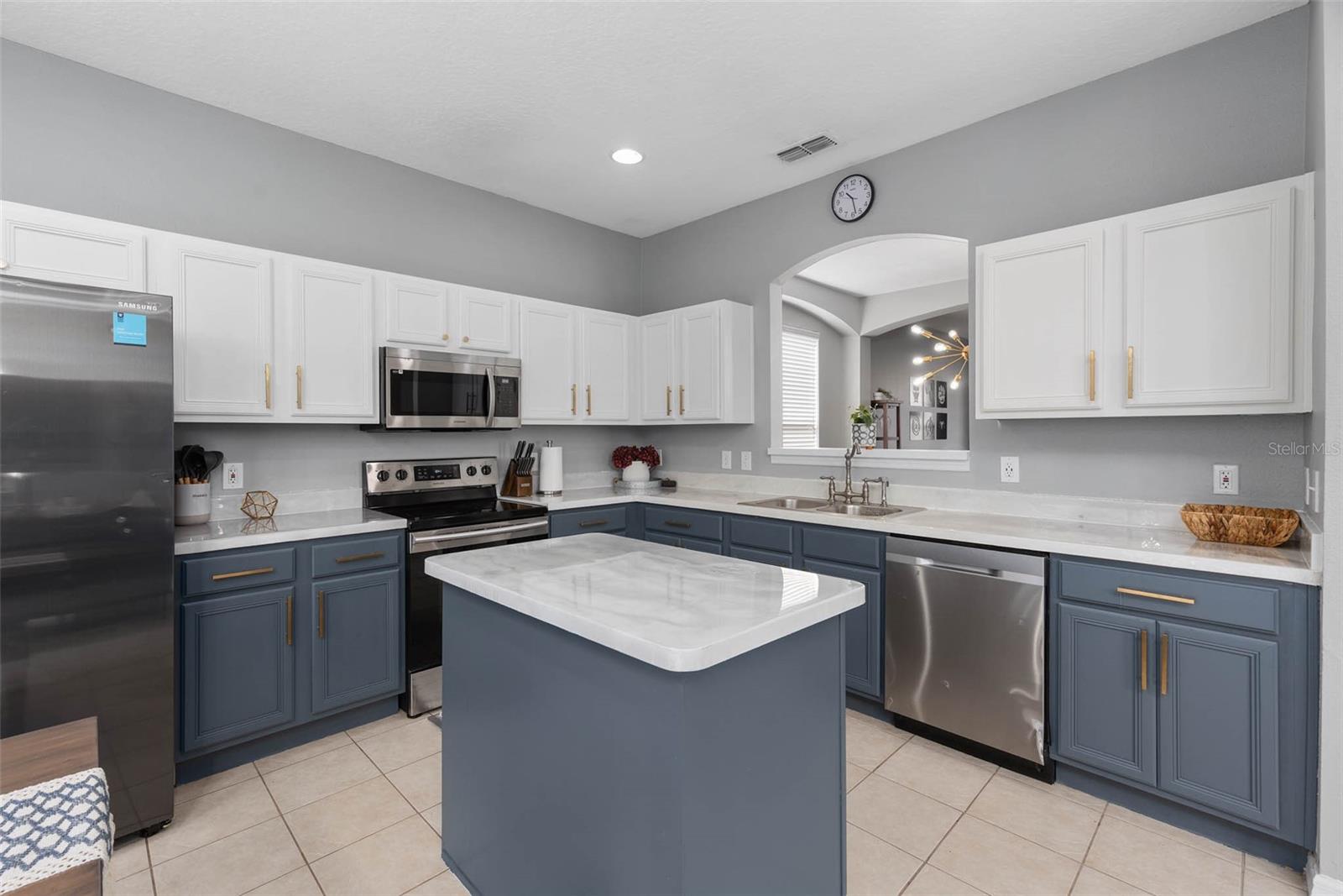SOLANA - Residential Lease