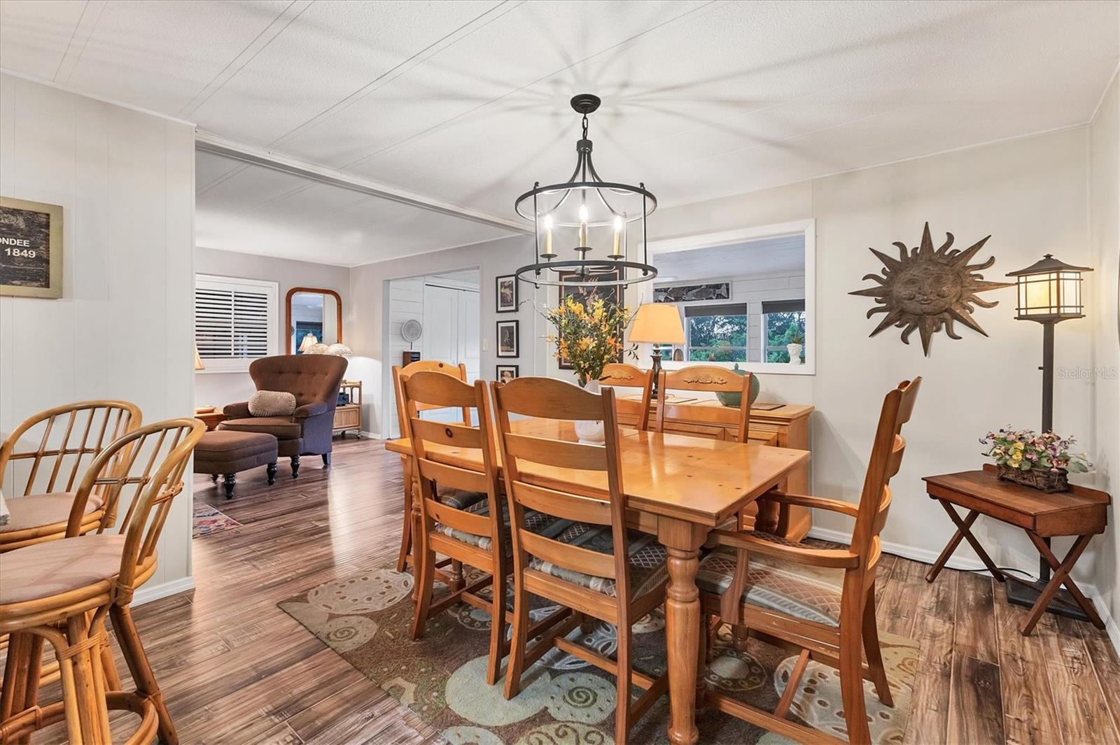 DE SOTO COMMUNITY UNIT ONE - Residential