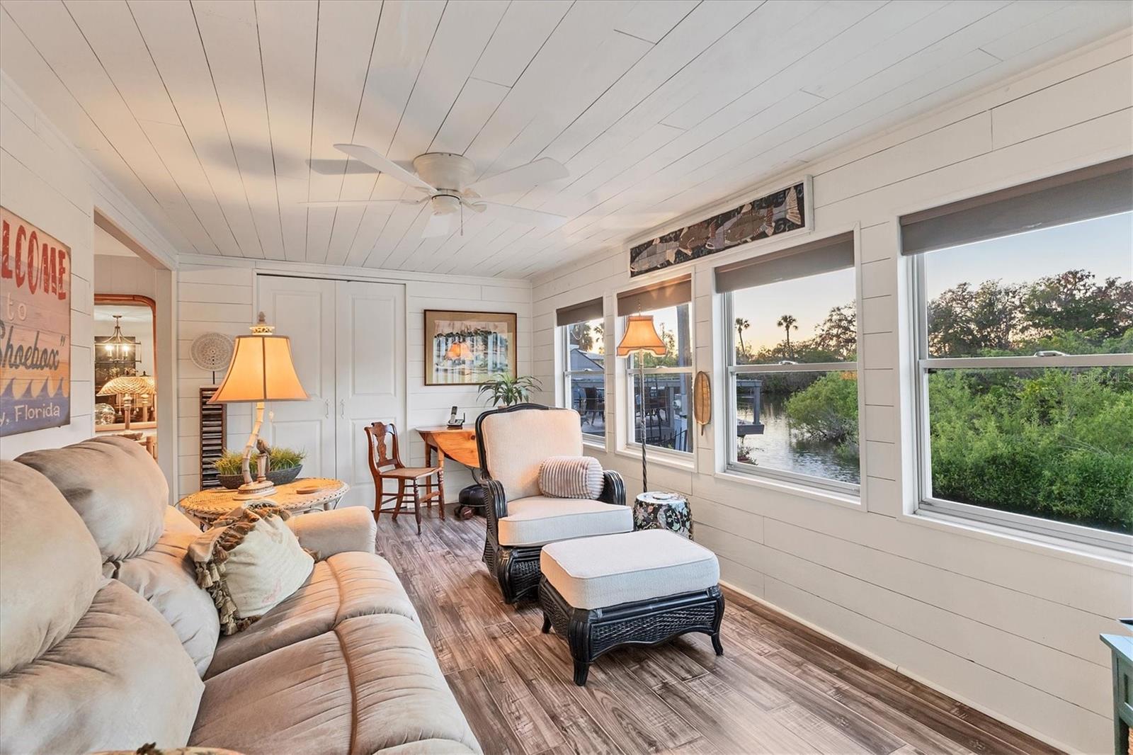 DE SOTO COMMUNITY UNIT ONE - Residential