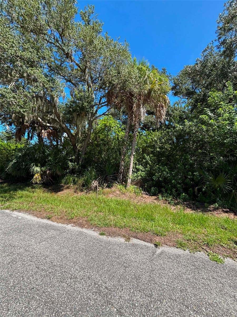 Photo of 18016 Wing Avenue, Port Charlotte, FL 33948 (MLS # C7529382)