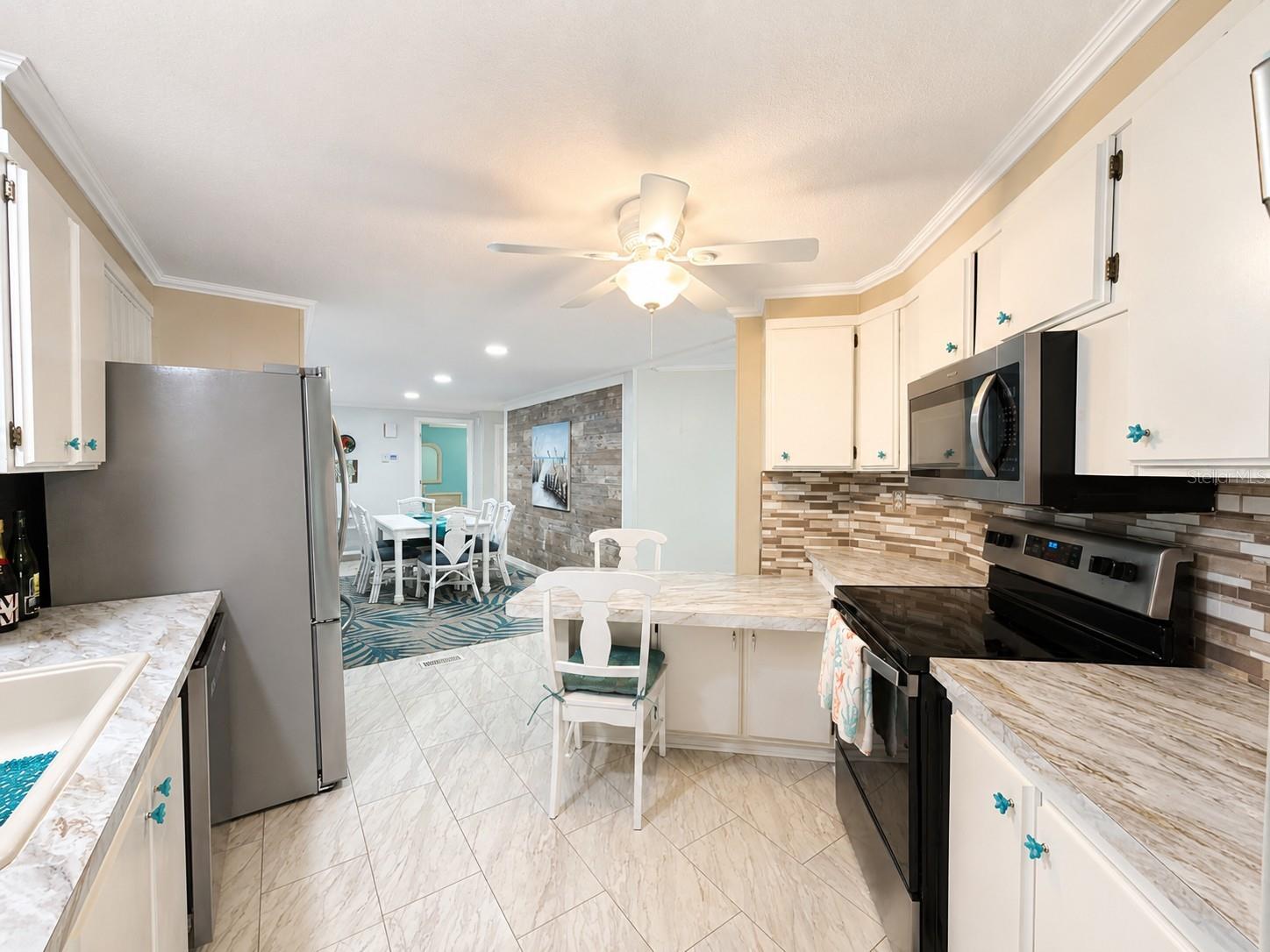 LAZY RIVER MHP - Residential